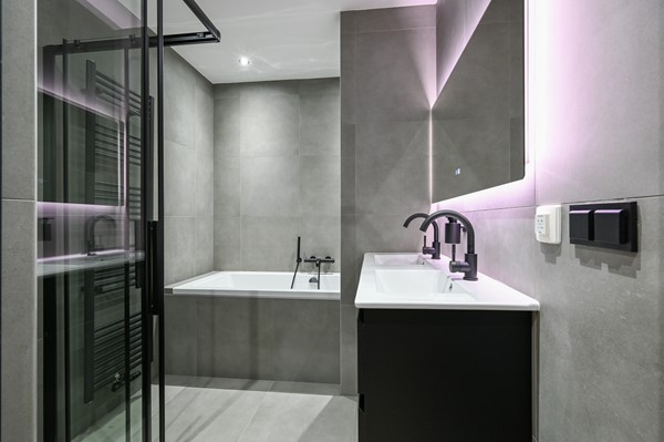 Medium property photo - Deimanstraat, 2522 BK Den Haag